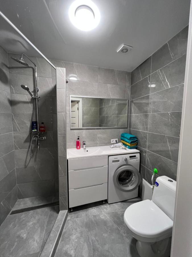 Kulisha 2Bedroom Apartment Near Opera House With Balcony Львов Экстерьер фото